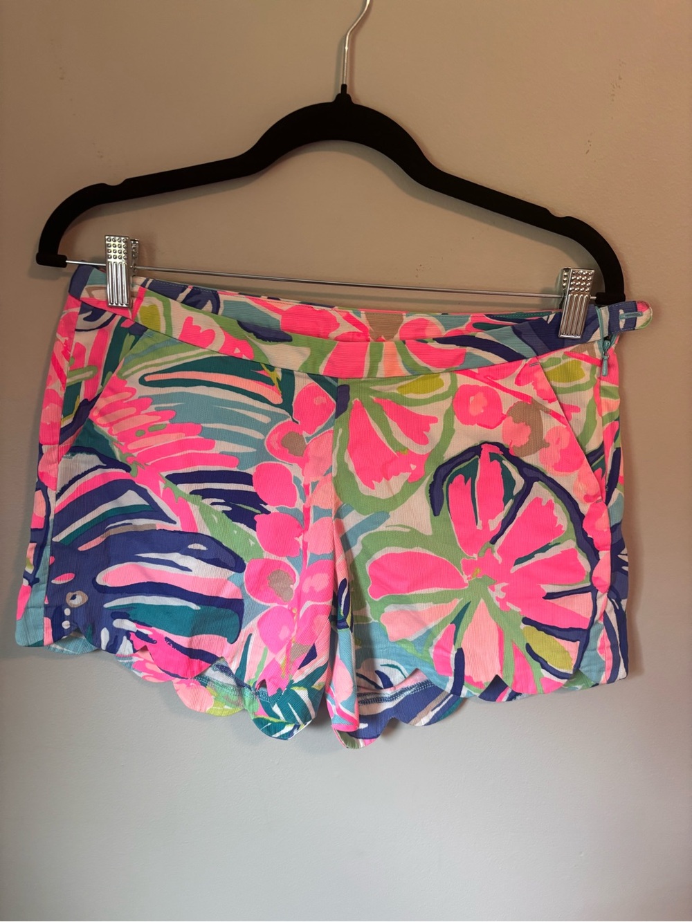 Lilly Pulitzer Exotic Garden Scalloped Shorts